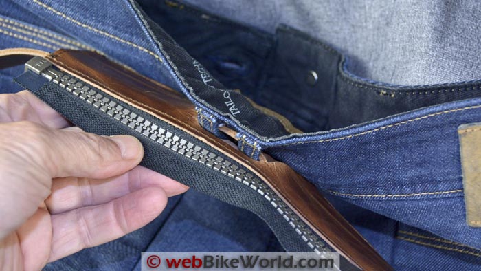 REV'IT! Safeway Belt Connector Attached to Jeans Close-up