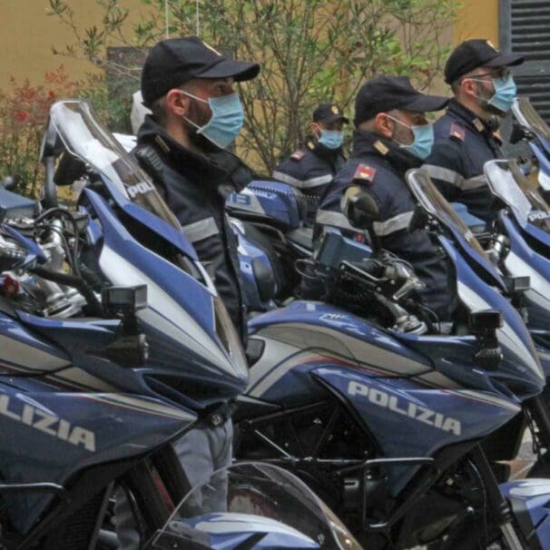 milan-police-issued-mv-agusta-turismo-veloce-patrol-bikeso