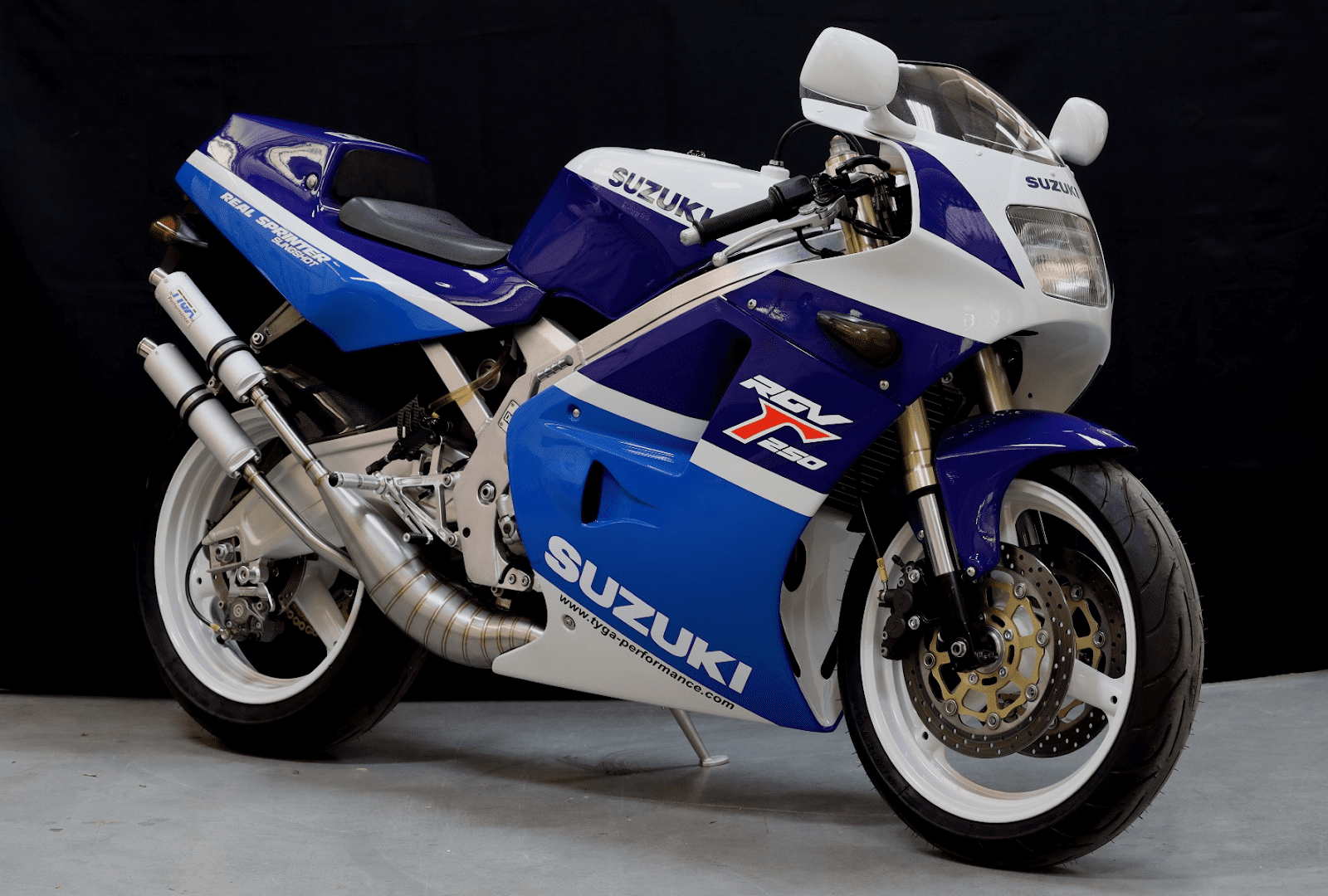 Suzuki RGV250