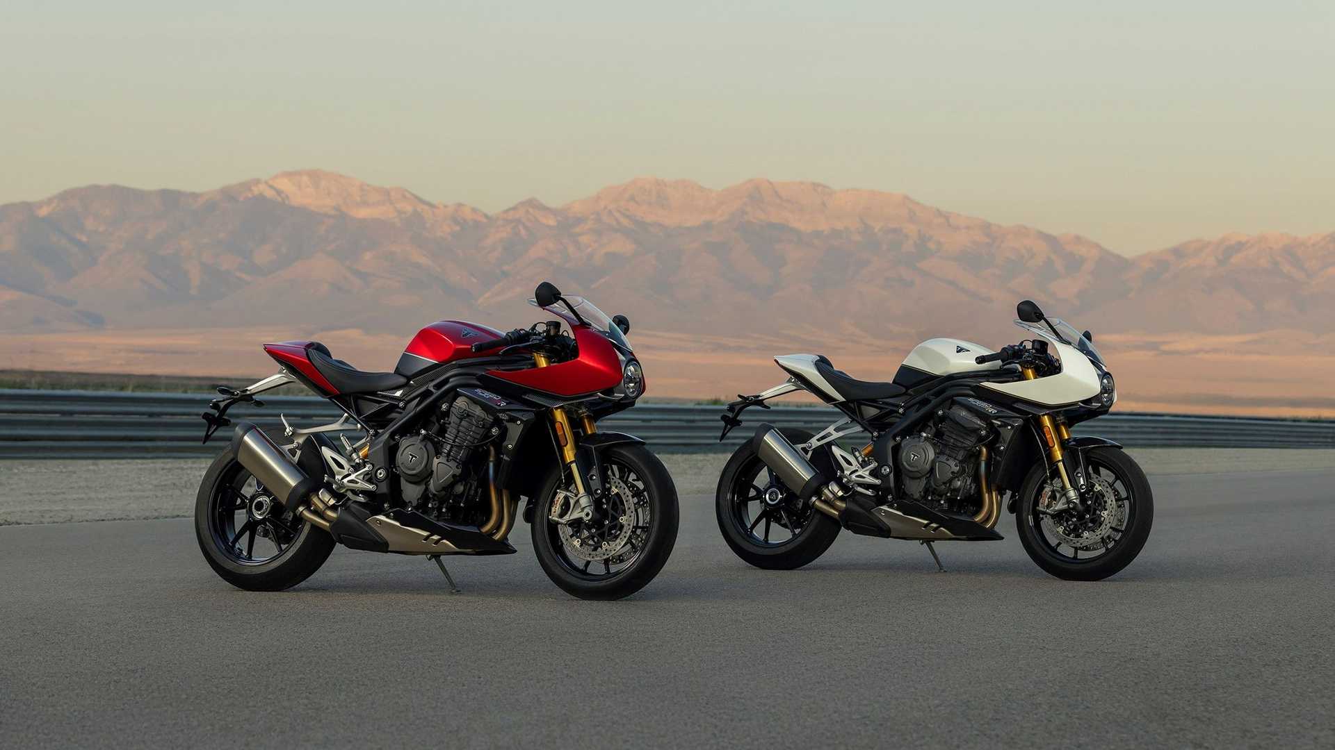Two color schemes for the 2022 Triumph Speed Triple 1200 RR