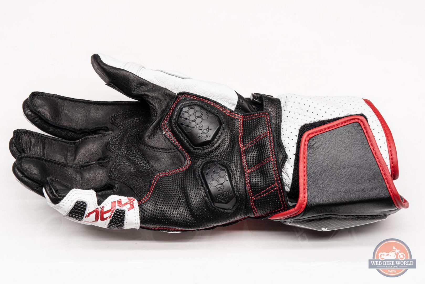 Underside view of the Hi Per glove