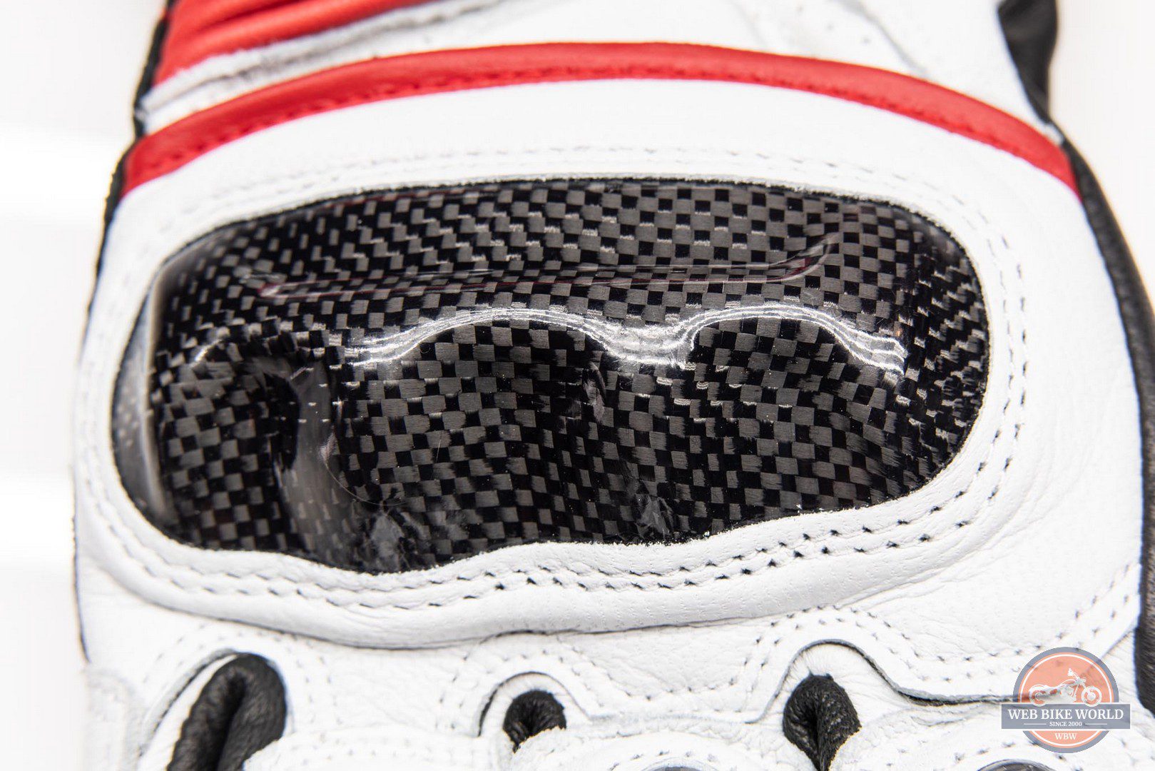 Carbon fibre knuckle protection on Hi Per gloves