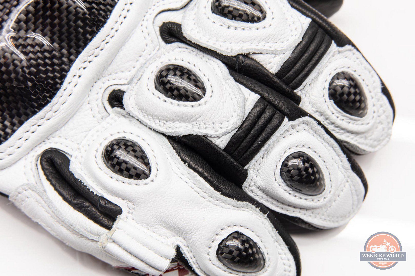 Knuckle carbon fiber protection