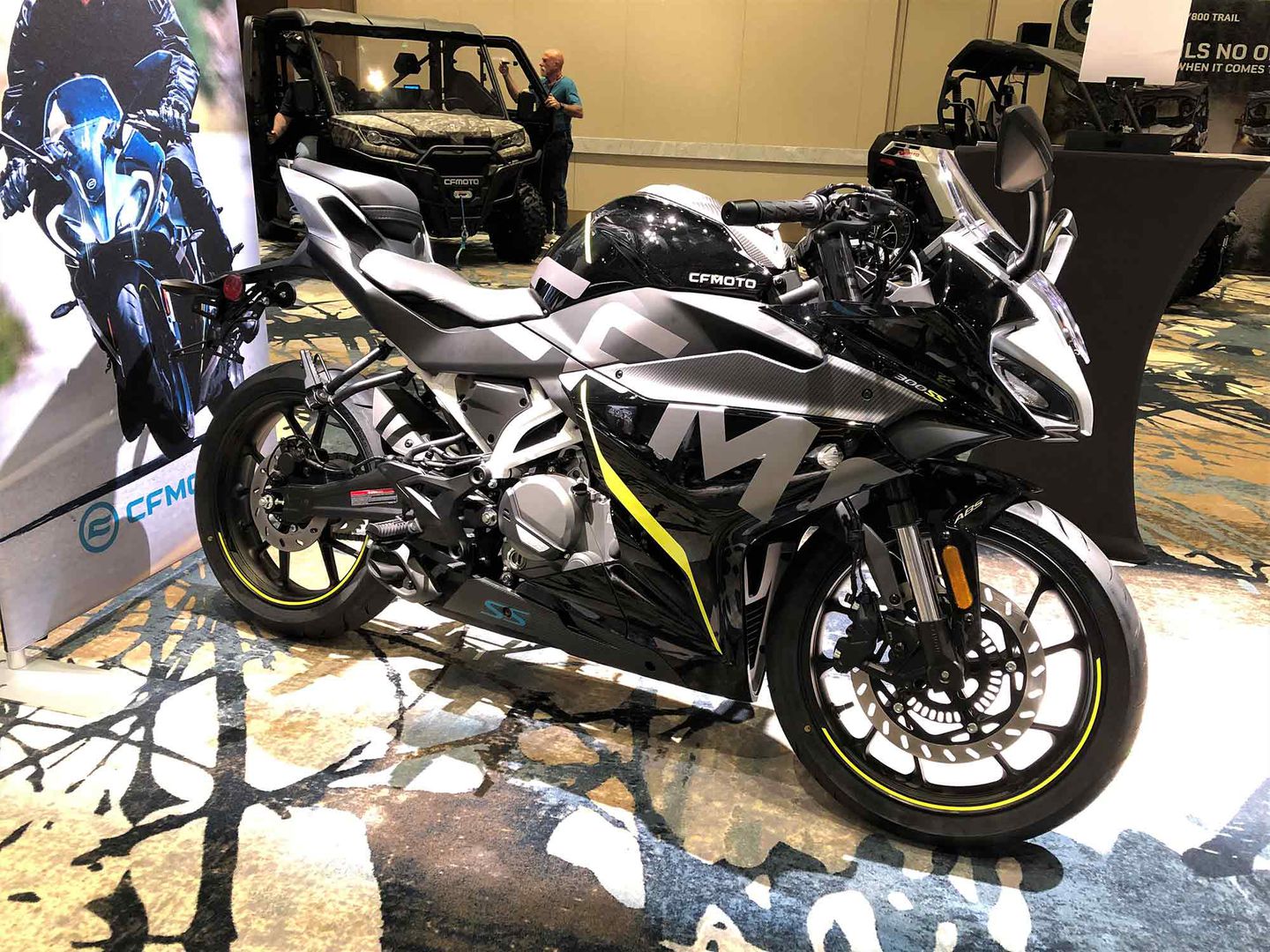 The 300cc of unashamedly sporty attitude is what the 300SS sport brings to the table, along with a splash of race-inspired graphics and a $4,299 price tag.