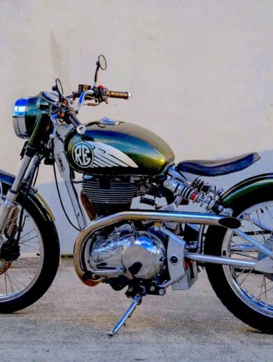 A Royal Enfield Classic 500 from Purpose Built Moto. Media sourced from Purpose Built Moto.