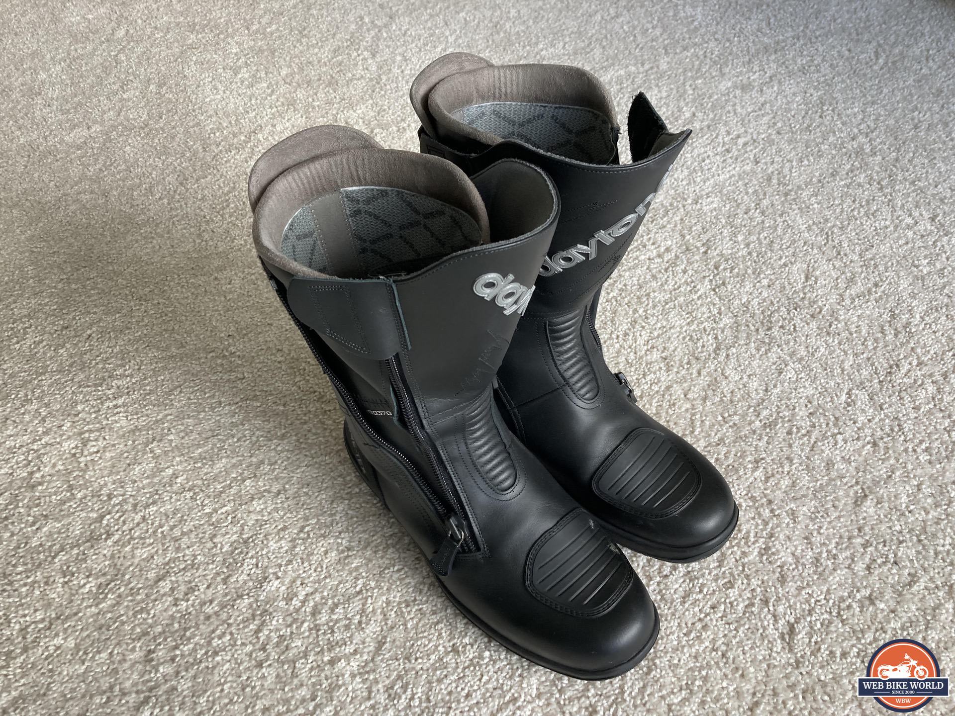 Daytona Road Star GTX Boots on carpeted floor