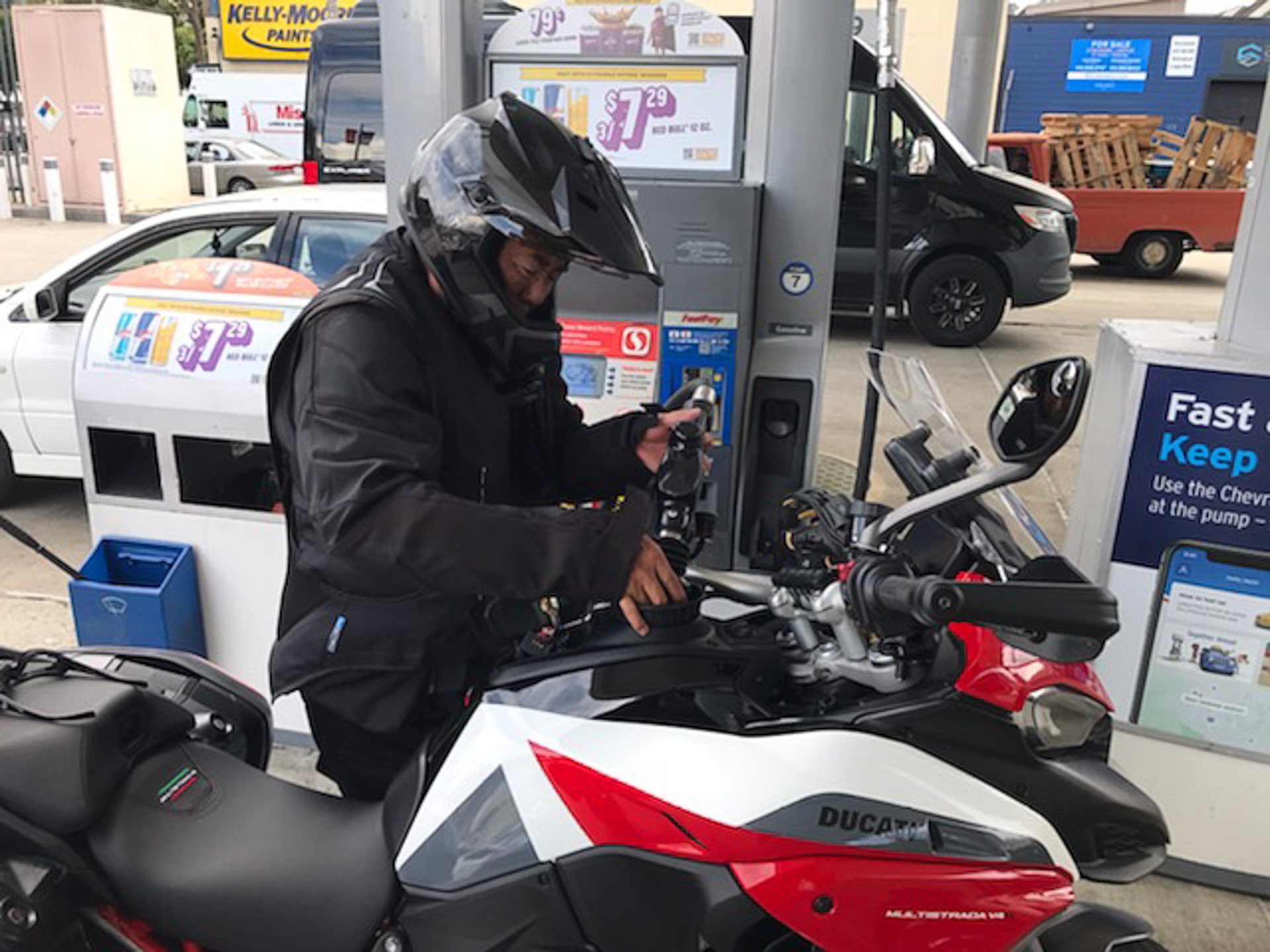 Author fueling up Ducati Multistrada V4S