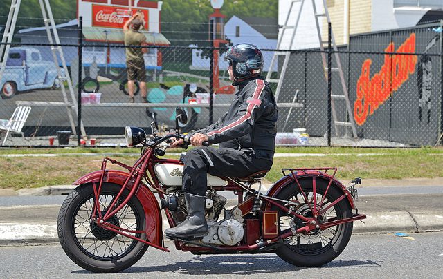 Indian Motorcycles Museum Darryl White rides an 1928 Indian 101