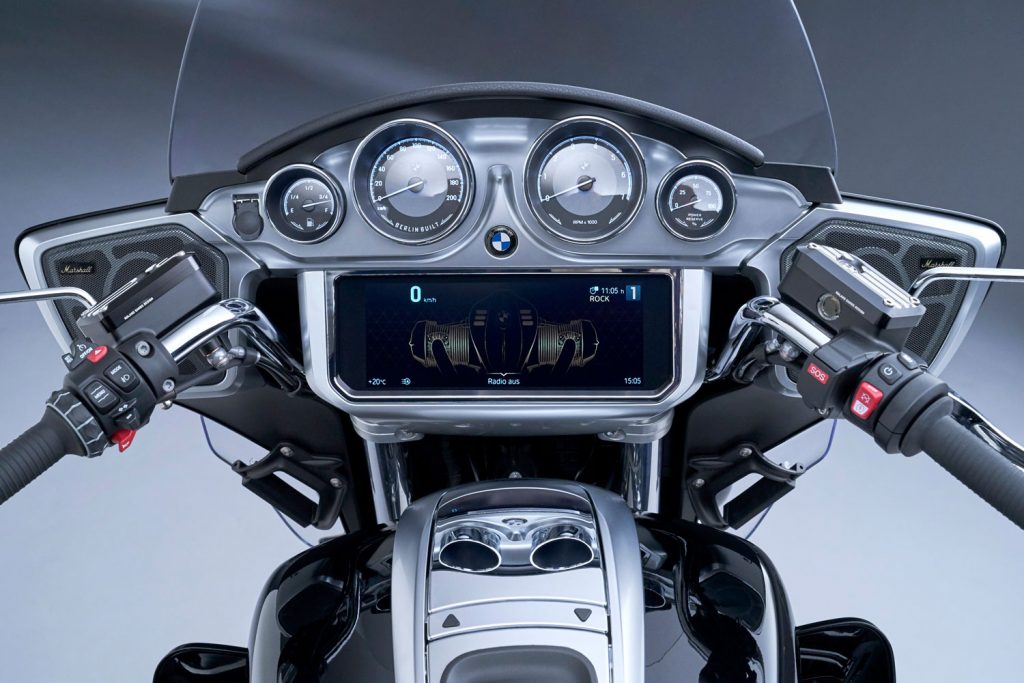 the infotainment screen on the all-new 2022 BMW Transcontinental