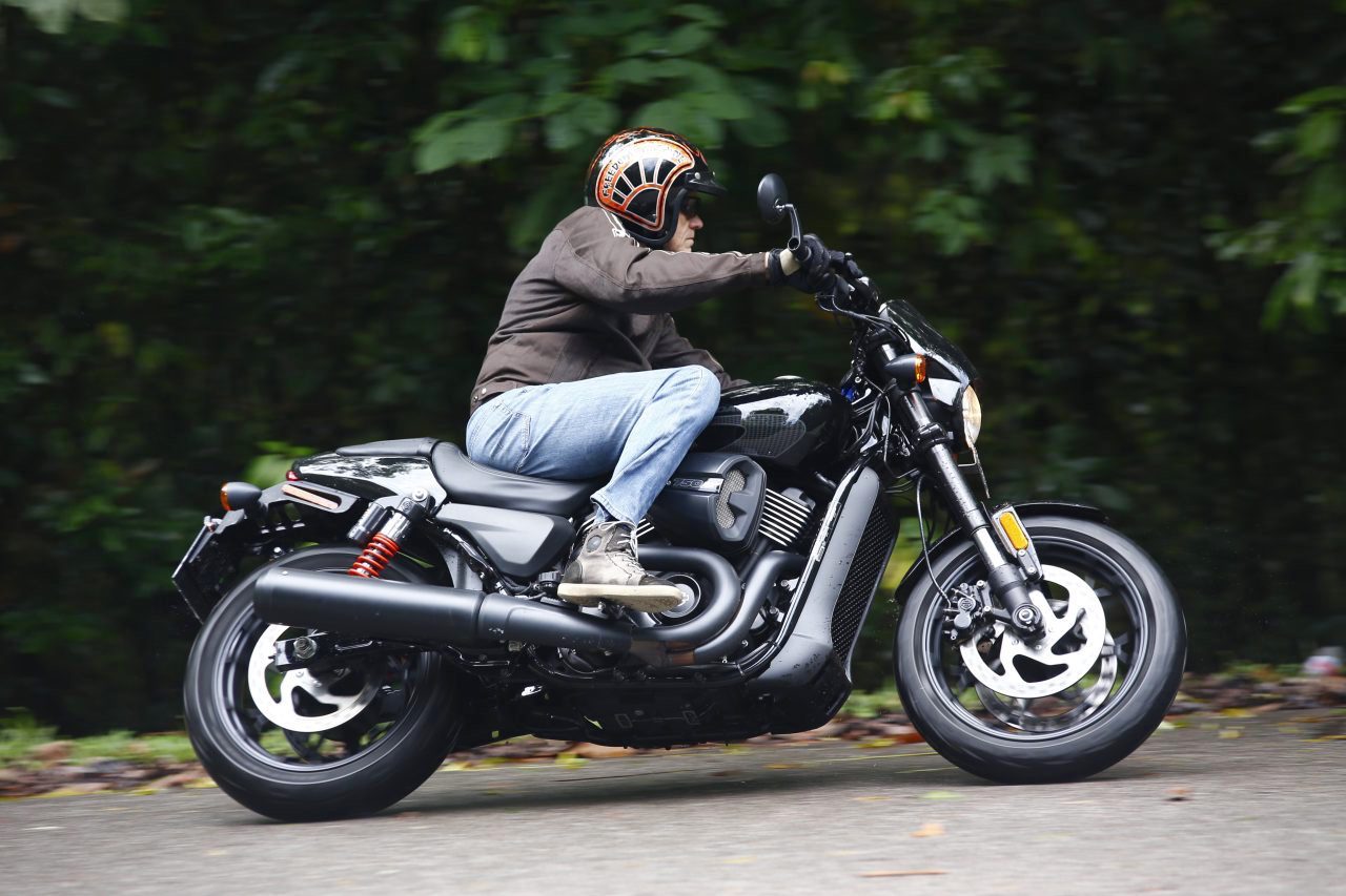 Harley-Davidson Street Rod - GT750 dark custom