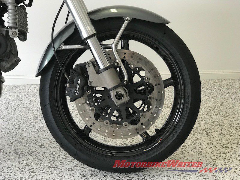 Blackstone TEK Black Diamond carbon fibre wheels for Ducati GT1000