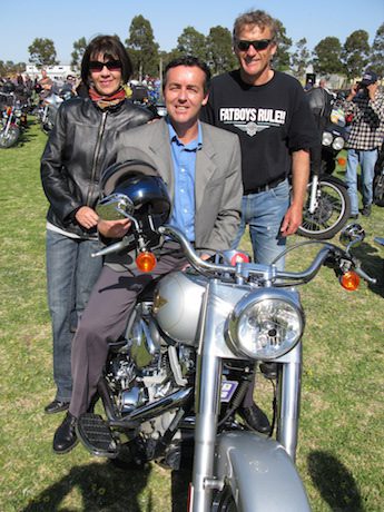 Darren Chester with Ian and Ruth Fuhrmeister at the Barry Sheene tribute ride opening, 2008 forum