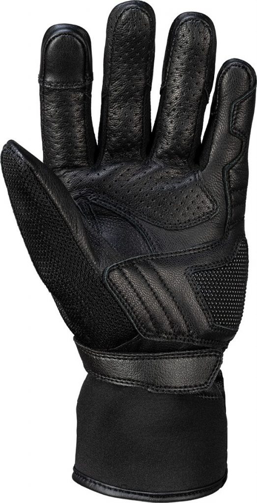 a back view of the all-new iXS Carbon-Mesh Sport Glove 4.0