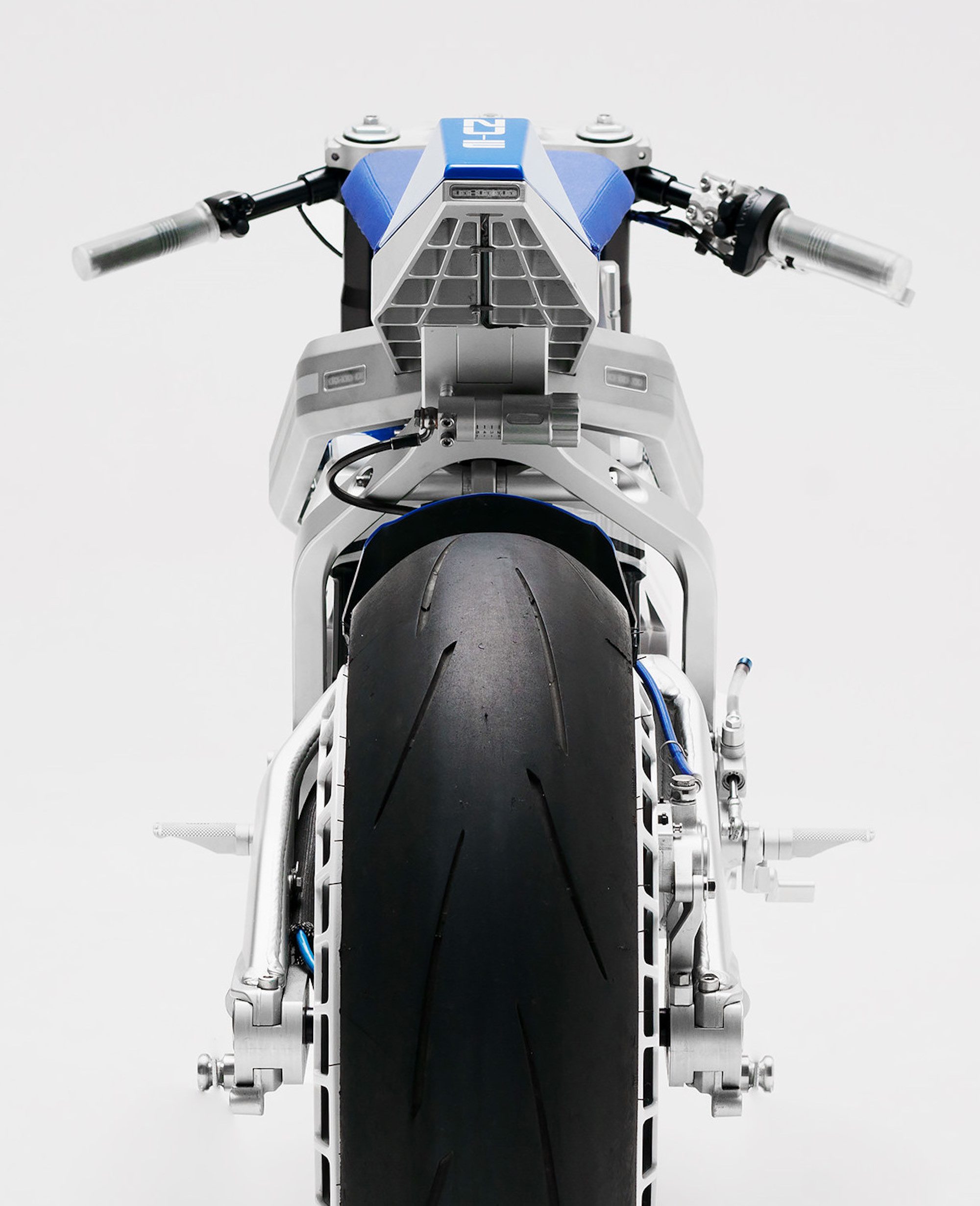 The “NU-E,” NUEN's new ingénue. Media sourced from BikeEXIF.