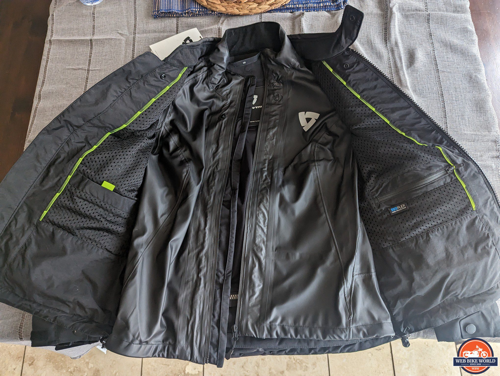 Levante Outer shell unzipped with inner thermal liner.