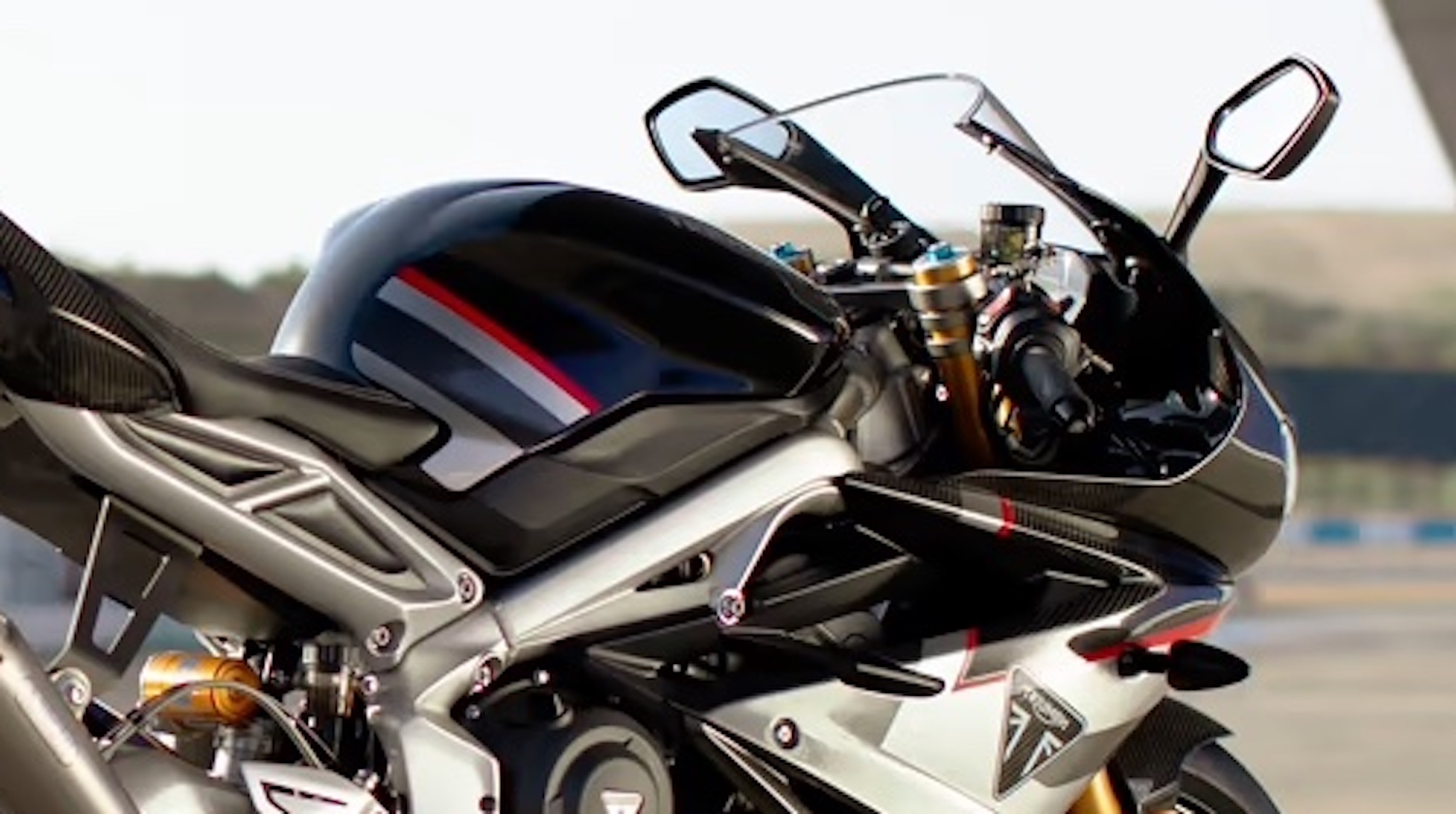 A view of the current Triumph Daytona 765, some components of which may be borrowed for this budding 660. Media sourced from Triumph.